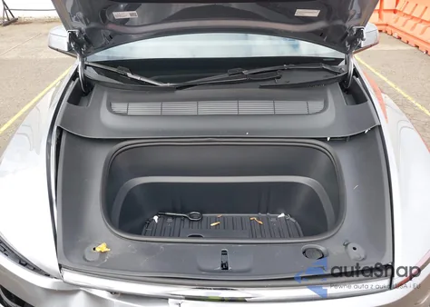 2026 Tesla Model Y Long Range Dual Motor All-Wheel Drive/Long Range Launch Series из США, поврежденный, VIN 7SAYGDEE9TF408550